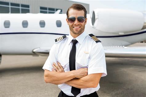 Commercial Pilot Salaries: Flying High in the Aviation Industry and Earning a Good Income