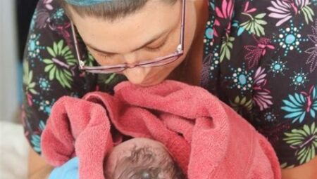 The Cradle of Life: A Close-Up on Becoming a Midwife