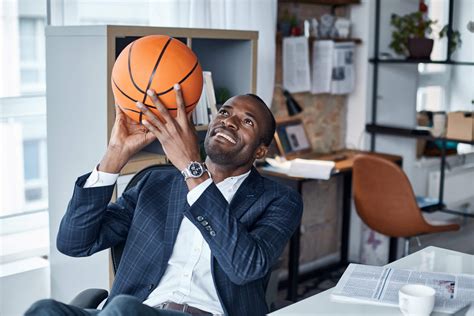 The Business of Sports: Becoming a Sports Manager